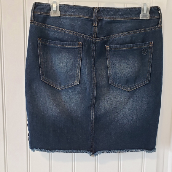 Jessica Simpson Adorn High-Waisted Skirt Size 27 - Picture 4 of 10